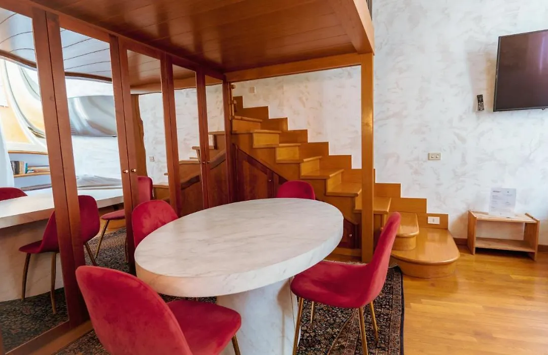 Navona Family House-1